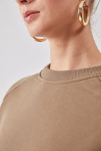 #color_KHAKI